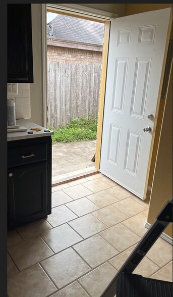 Building Photo - 1804 Agua Fina