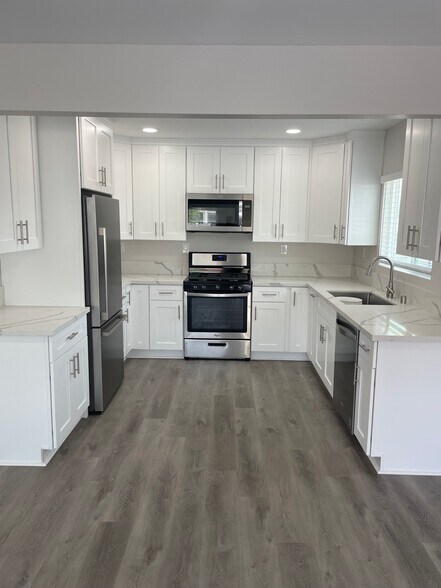 Building Photo - 410 Highland Ave