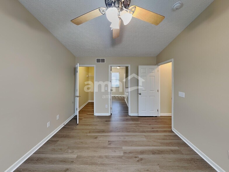 Building Photo - 522 Hunnicut Dr