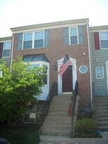 Building Photo - 2485 Wentworth Dr