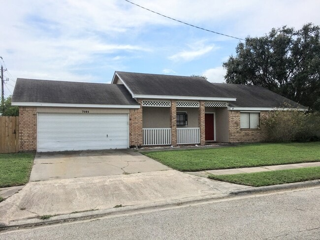 Building Photo - 7101 Premont Dr