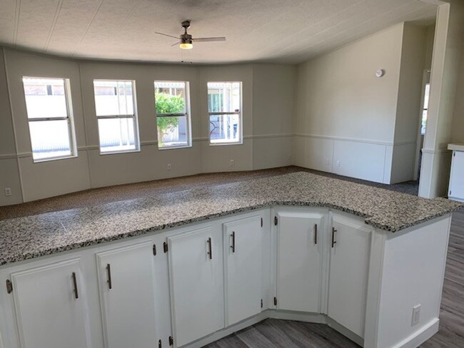 Building Photo - Age Restricted-Renovated 3 Bed/2 Bath in S...