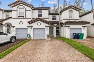 Building Photo - 7852 NW 116 Pl