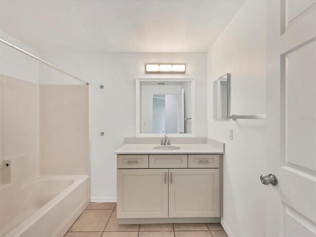 Building Photo - 5551 Bentgrass Dr