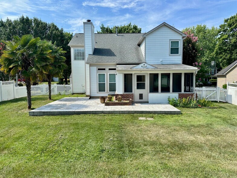 Building Photo - 10223 Bon Meade Ln