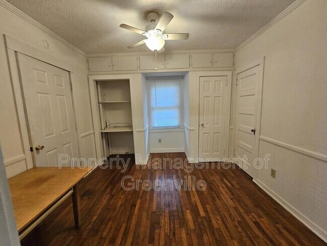 Building Photo - 411 Tanner Rd