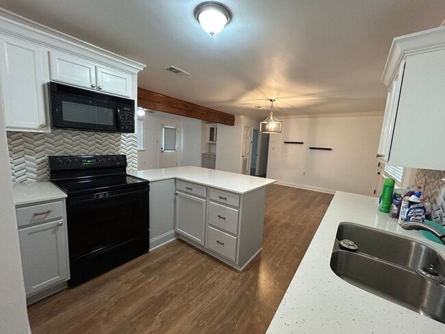 Building Photo - Great home in a Great Denham Springs Location