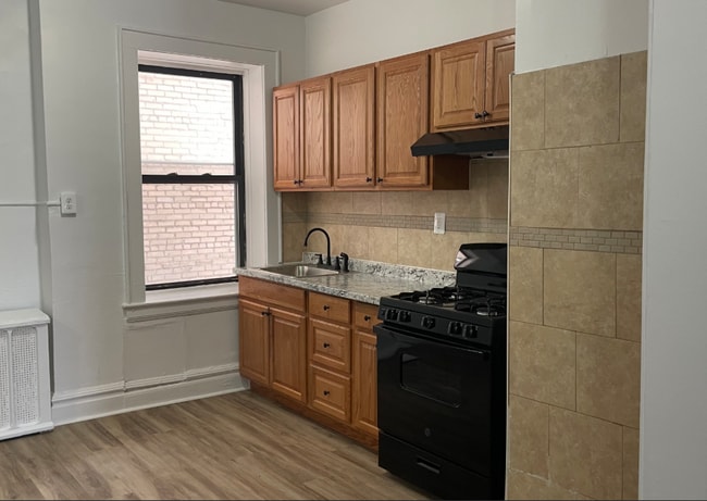 Building Photo - 53 Union Ave