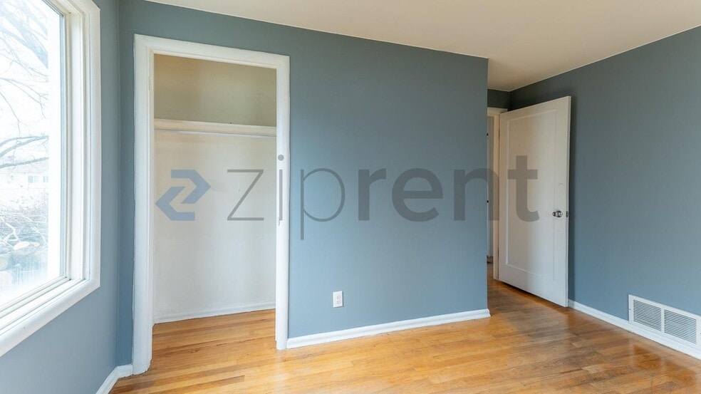 Building Photo - 5703 N Alberta St