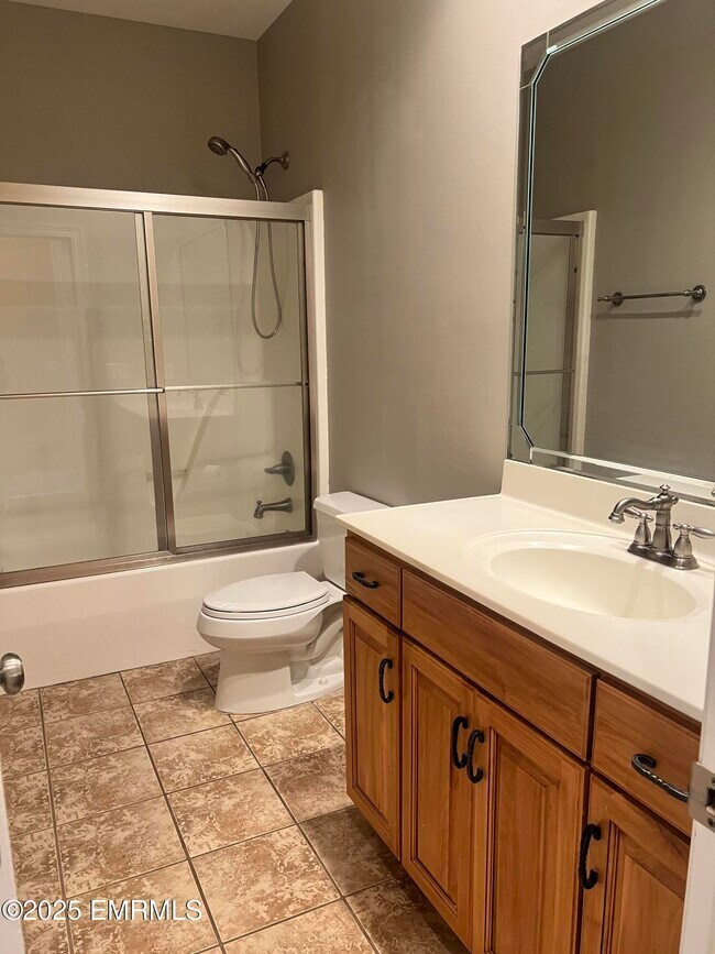 Building Photo - 8360 Ole Cobblestone Dr
