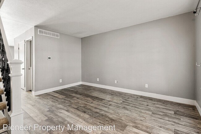 Building Photo - 2 br, 2.5 bath House - 8901 Field St. #76