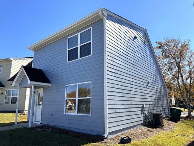 Building Photo - 3br house near Downtown