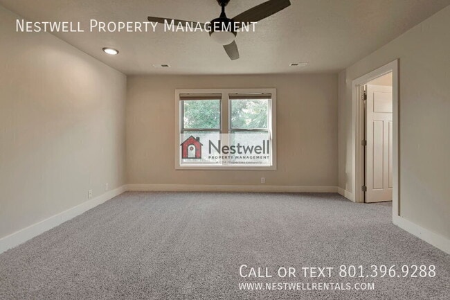 Building Photo - 1327 Urbandale Ln