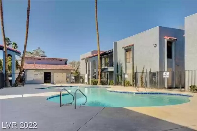 Building Photo - 5191 Caliente St