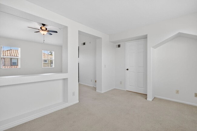 Building Photo - Bright & Updated 2 Bedroom Home with Flexible Primary Retreat and Amazing Community Amenities!