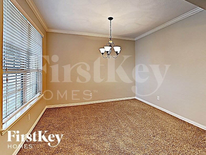 Building Photo - 16045 Crosslake Ct