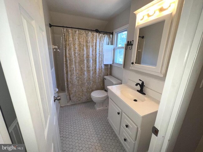 Building Photo - 918 Rockwell Rd