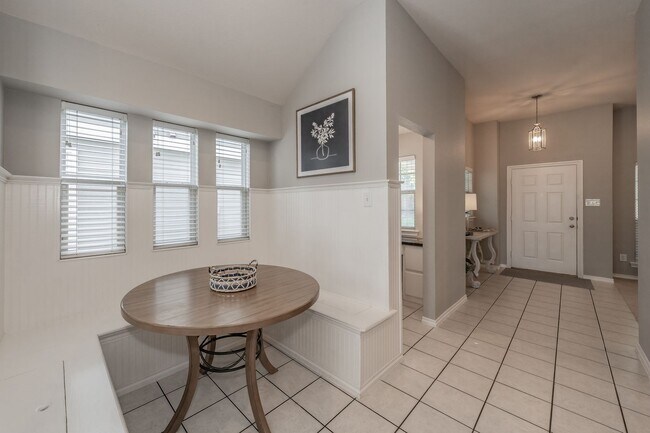 Building Photo - The Best in Texas: 3Bed/2Bath w/Spacious Ensuite