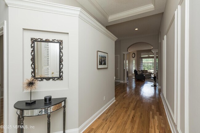 Building Photo - 212 Island Green Dr