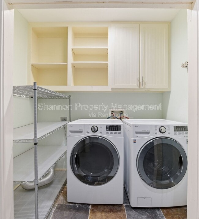 Building Photo - 2019 Brimberry St