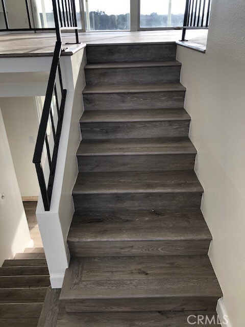 Building Photo - 745 Domingo Dr