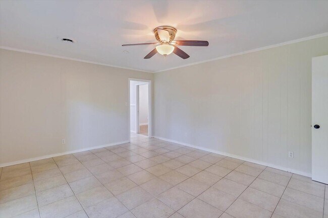 Building Photo - 111 Chiswick Cir