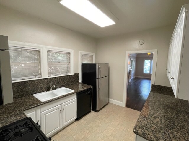 Building Photo - 705 Brent Ave