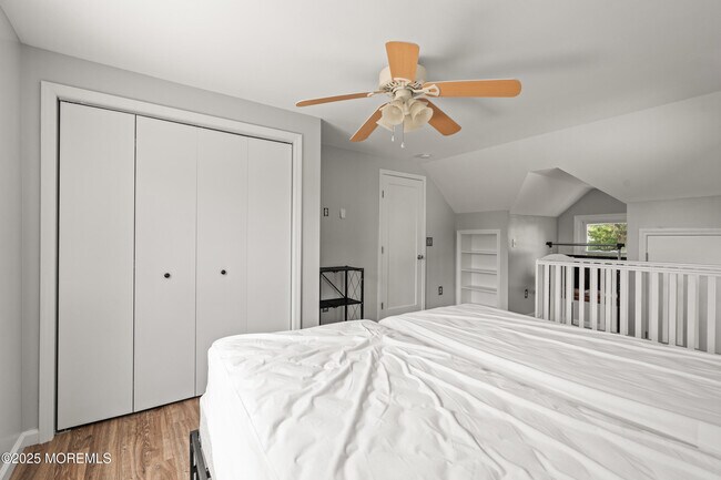 Building Photo - 324 Cedar Ave