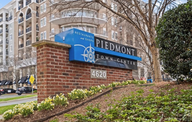 Building Photo - 4625 Piedmont Row Dr