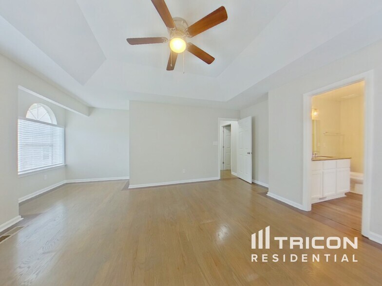 Building Photo - 1545 Elm Log Ct