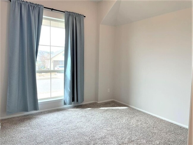 Building Photo - 156 Santa Maria St