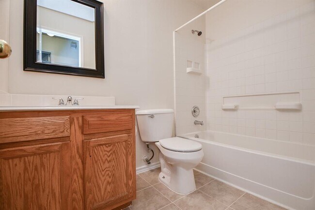 Building Photo - 19111 Yaupon Ranch Dr