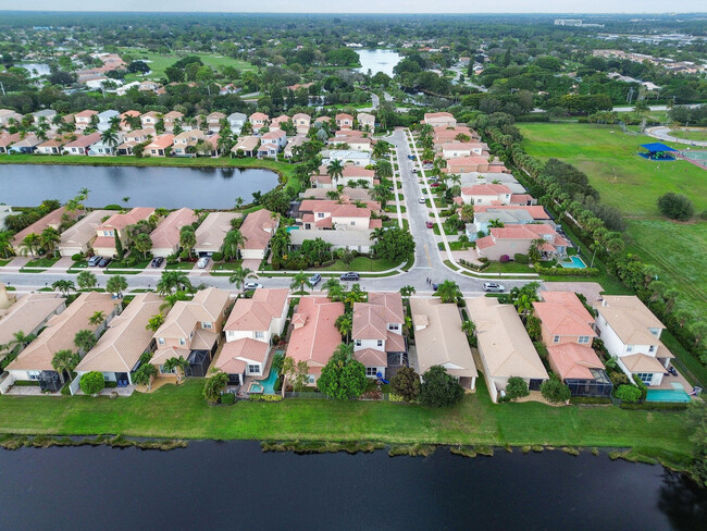 Building Photo - 143 Isle Verde Way