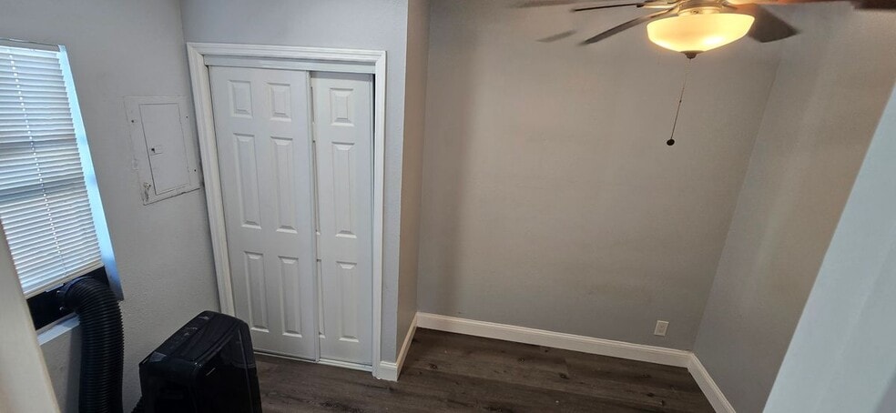 Building Photo - 3832 46th Ave N