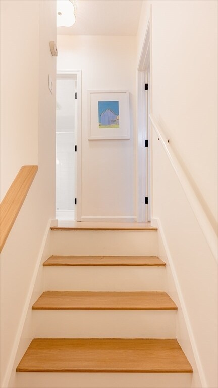 Building Photo - 5 Davis Ave