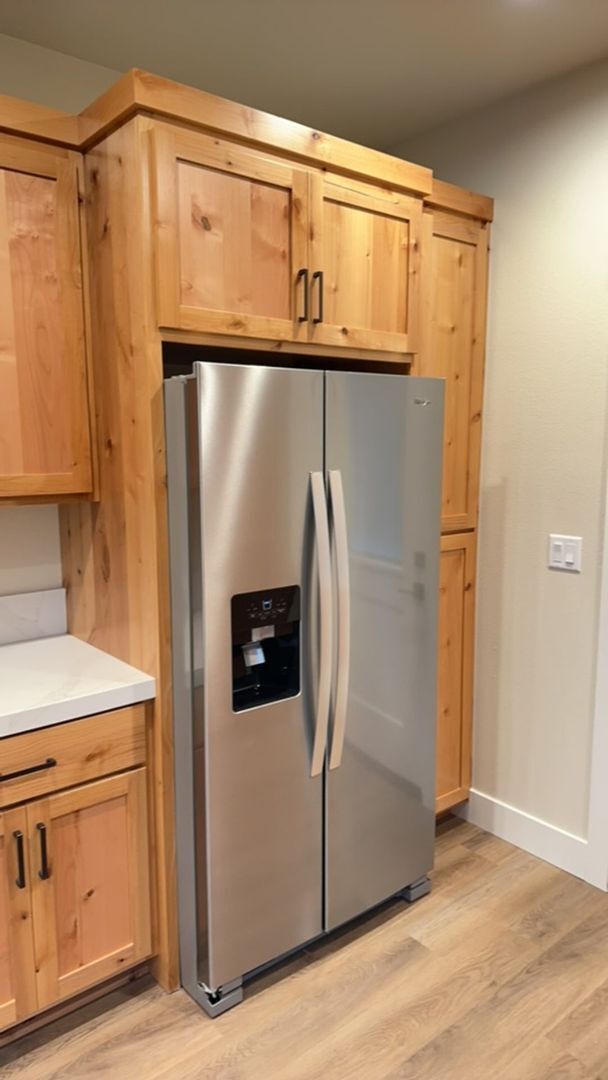 Building Photo - 101 E Lindo Ave