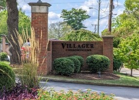 Building Photo - 2601 Hillsboro Pike