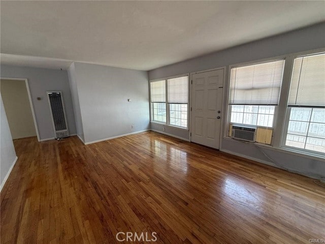 Building Photo - 417 E Walnut Ave