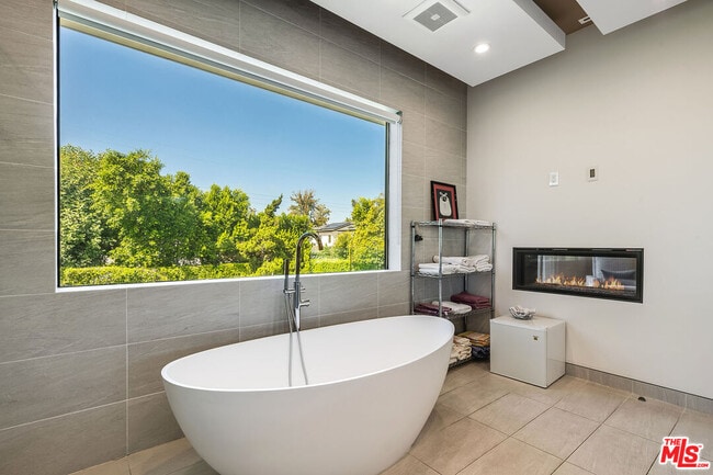 Building Photo - 5101 Rubio Ave