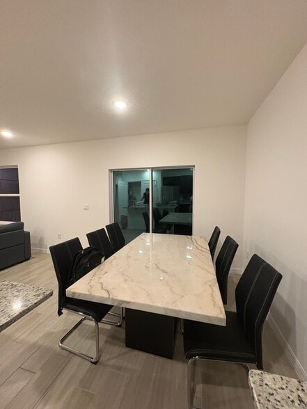 Building Photo - 268 Pioneer Ave NE