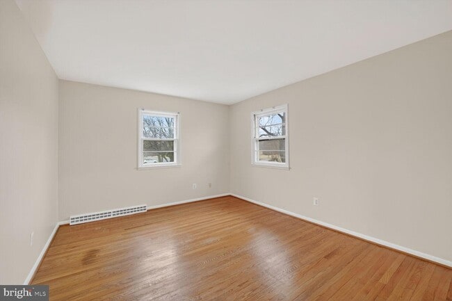 Building Photo - 5421 Henderson Way