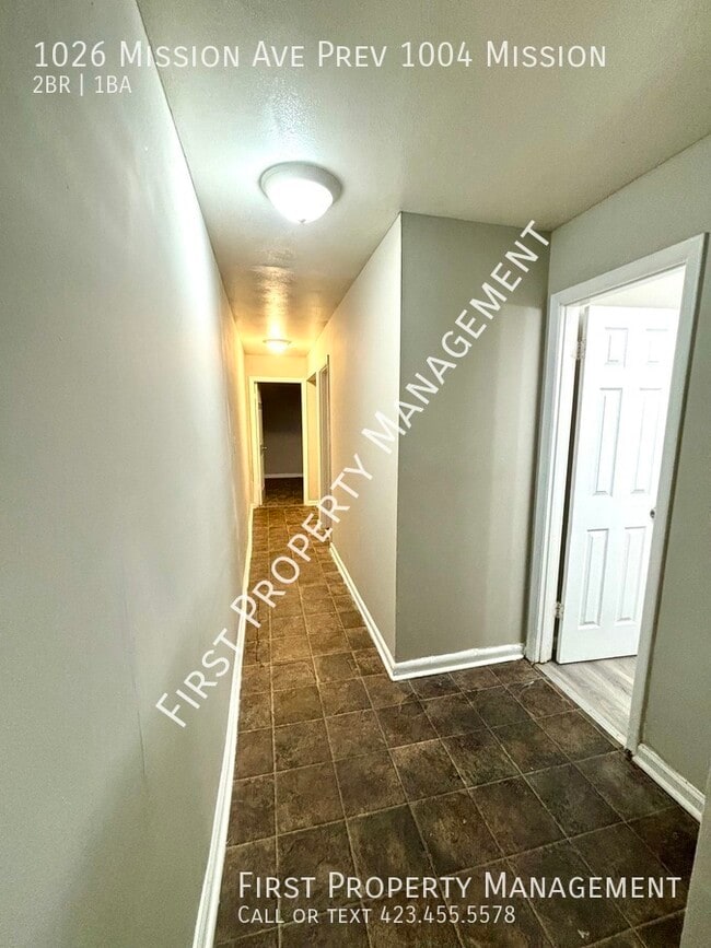 Building Photo - 1026 Mission Ave