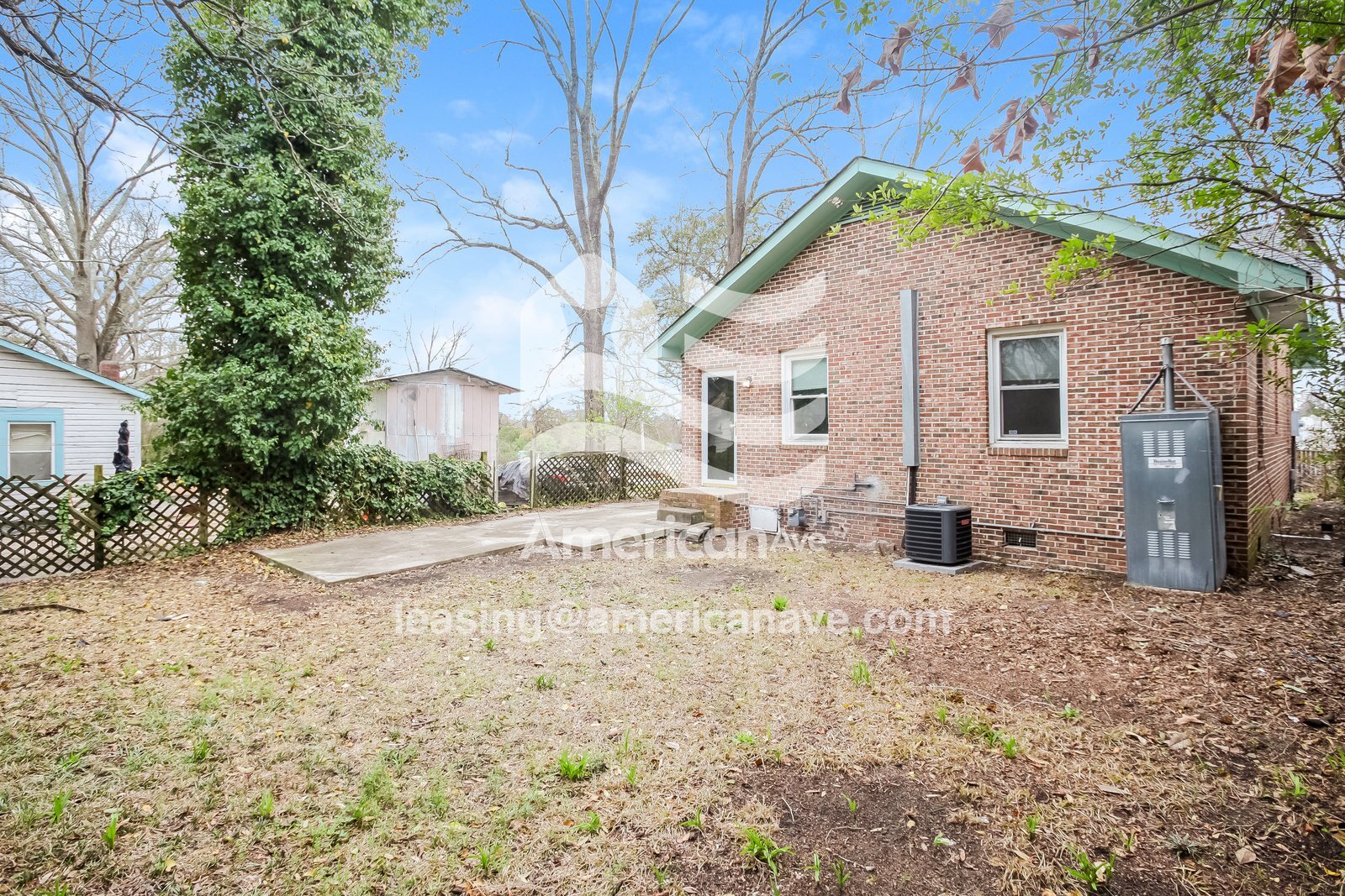 Building Photo - 1106 Page St