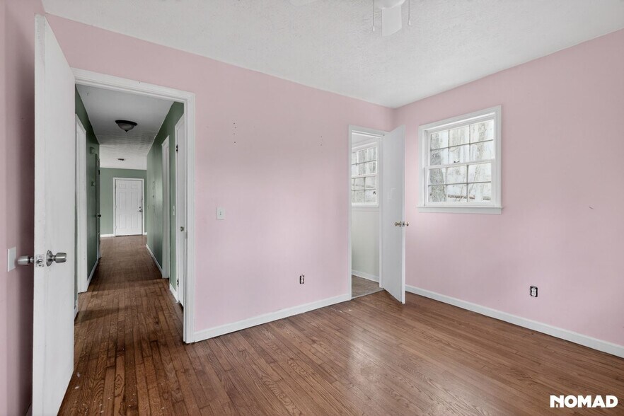 Building Photo - 1471 Stringer Rd