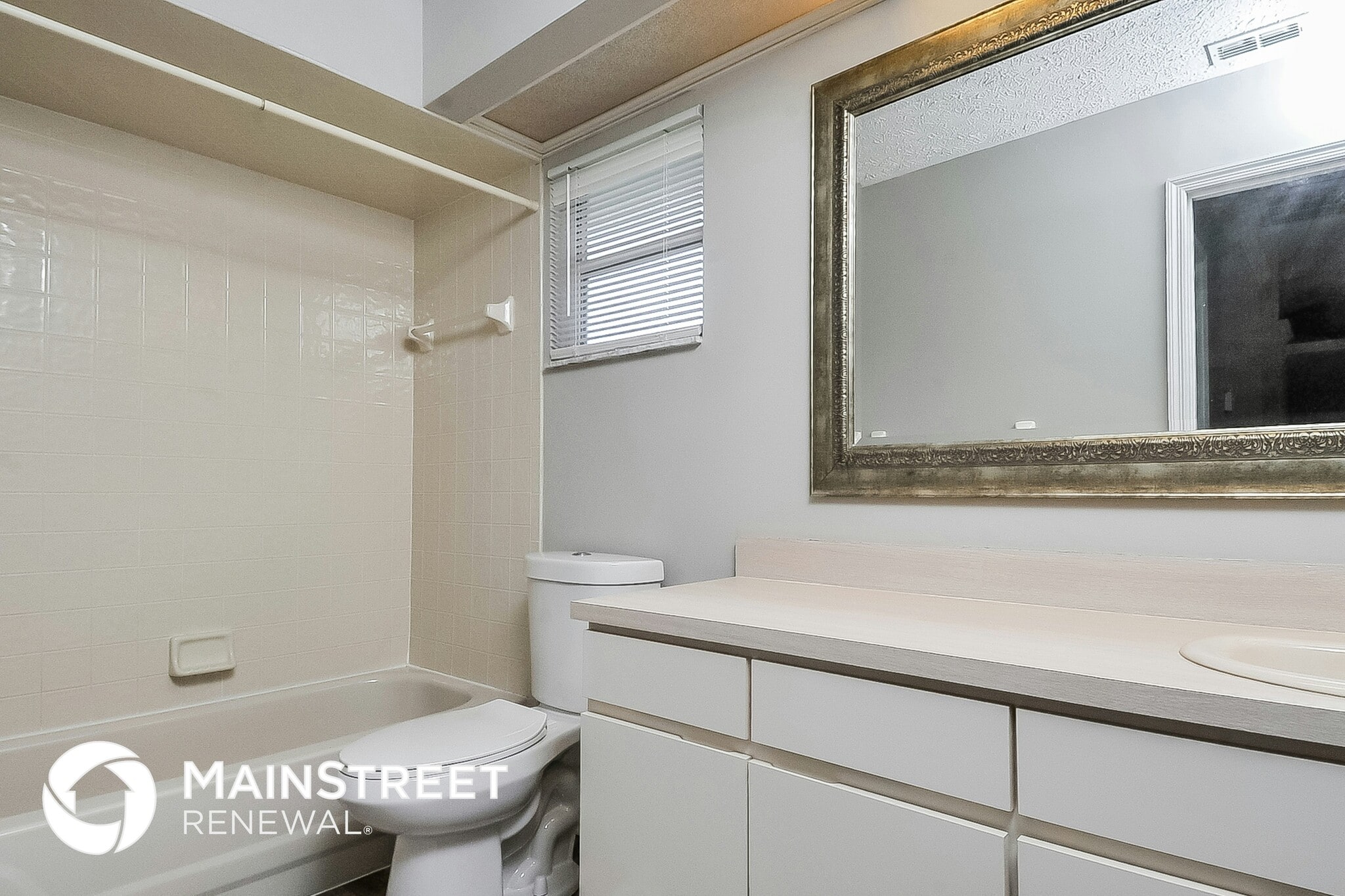 Building Photo - 1009 Hidden Dr