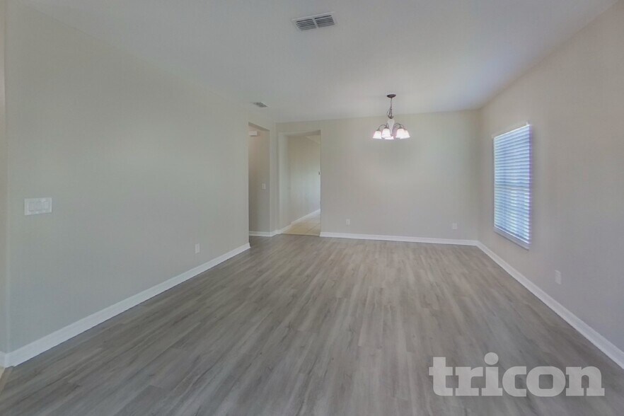 Building Photo - 3720 Briarwood Estates Cir
