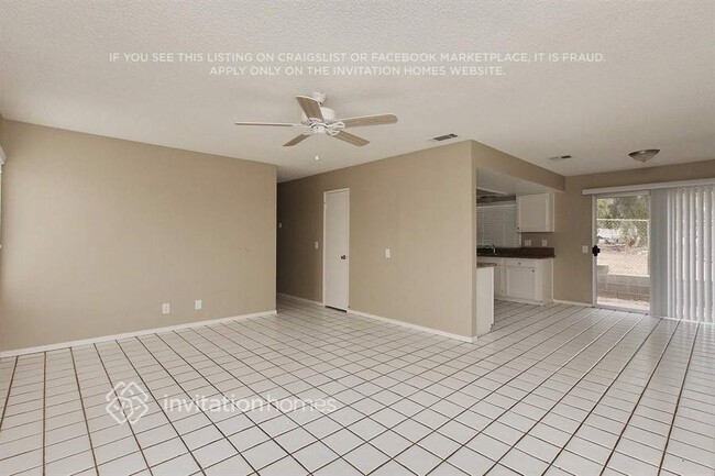 Building Photo - 10533 Gramercy Pl