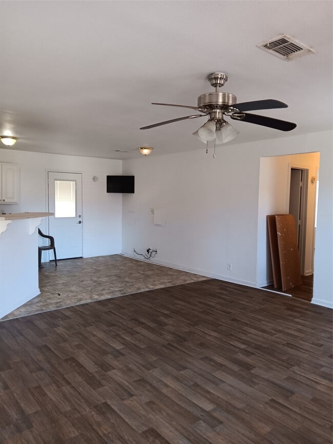 Building Photo - 21427 North St