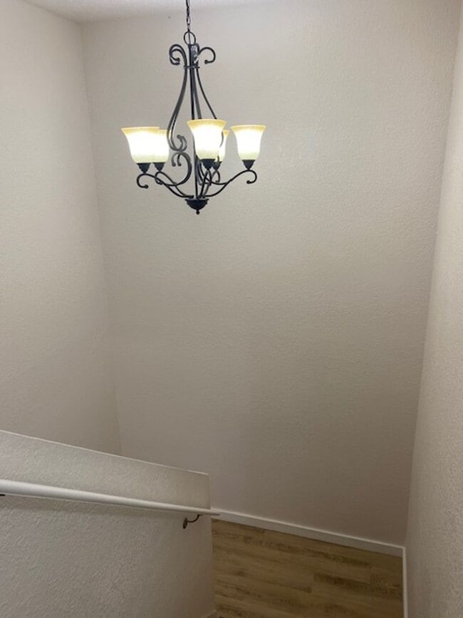 Building Photo - 145 Bohl Ave