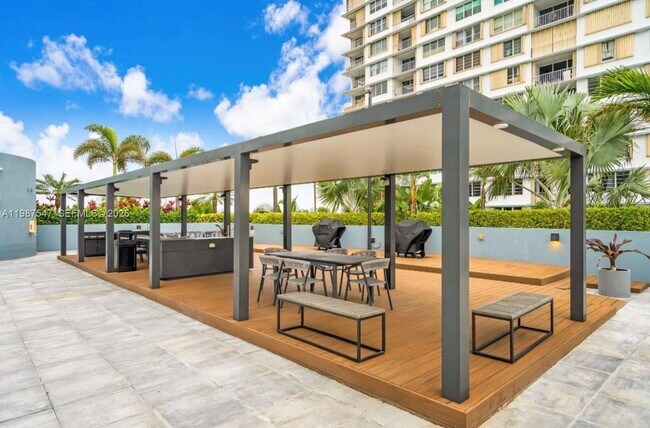 Building Photo - 1881 79th Street Causeway